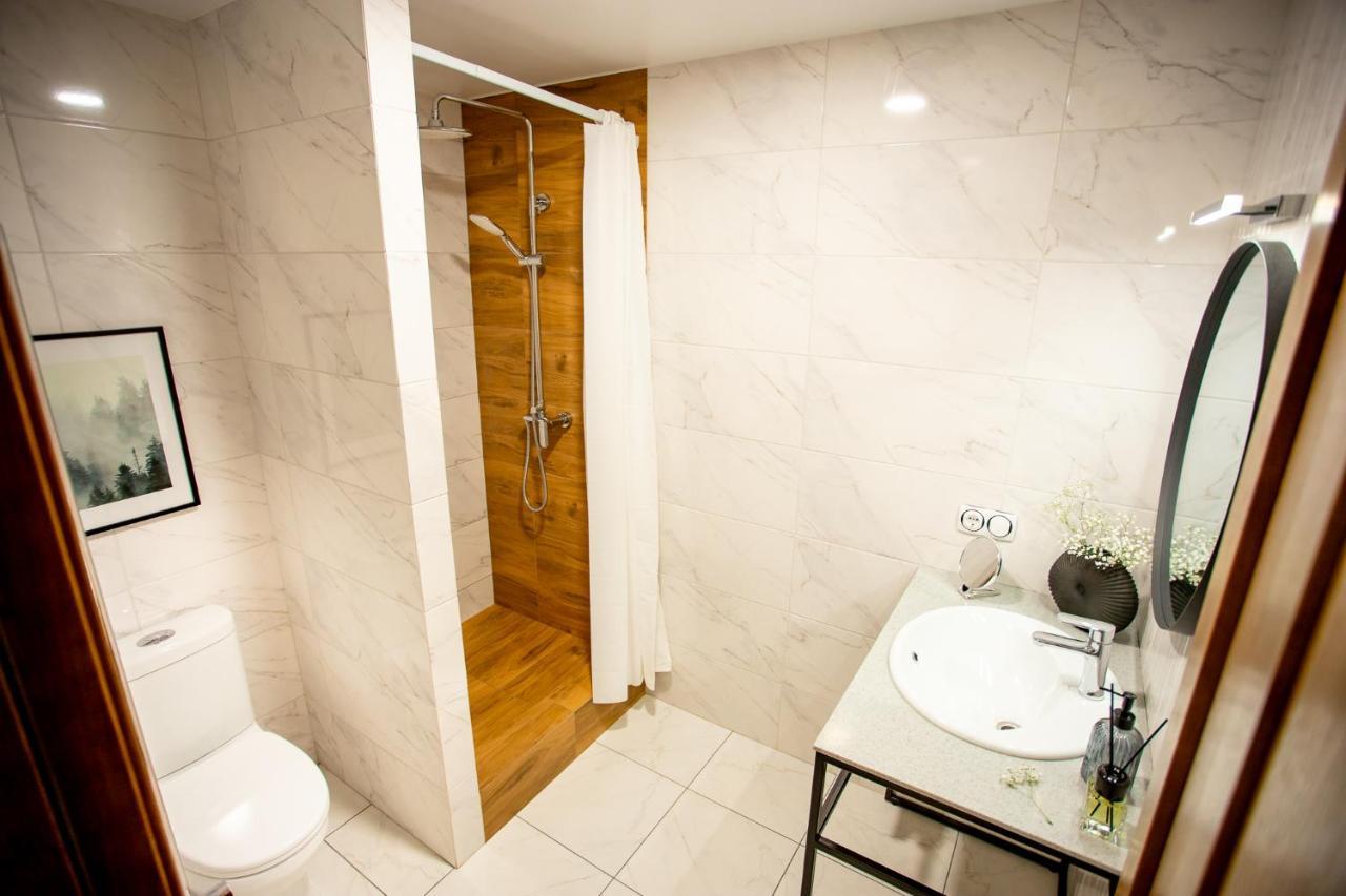 Luxury Apartment With 2 Bedrooms In The City Center Mikołajów Zewnętrze zdjęcie